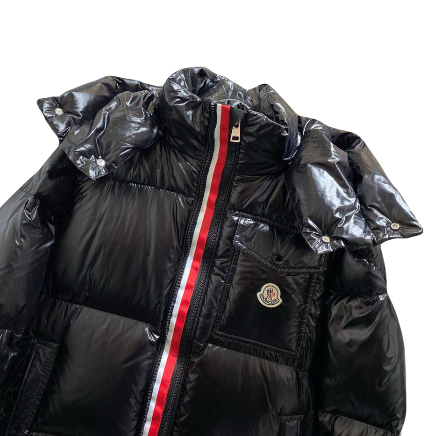 Moncler Men's Black Puffer Jacket with Red Stripes - Stylish Insulated Outerwear for Winter